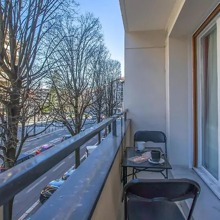 Le Spacieux 2 * Гренобль
